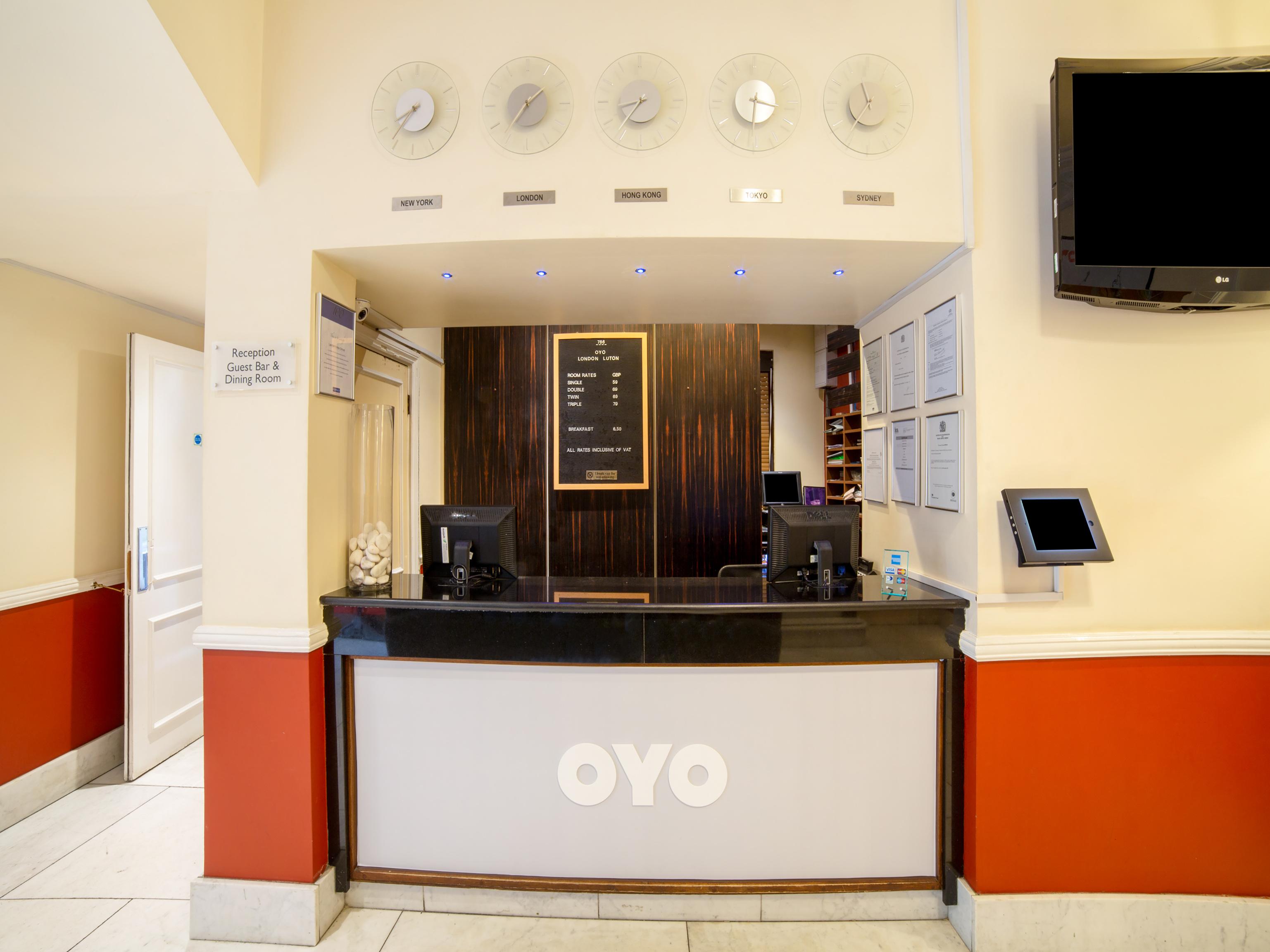 Oyo London Luton Hotel Luton  Buitenkant foto
