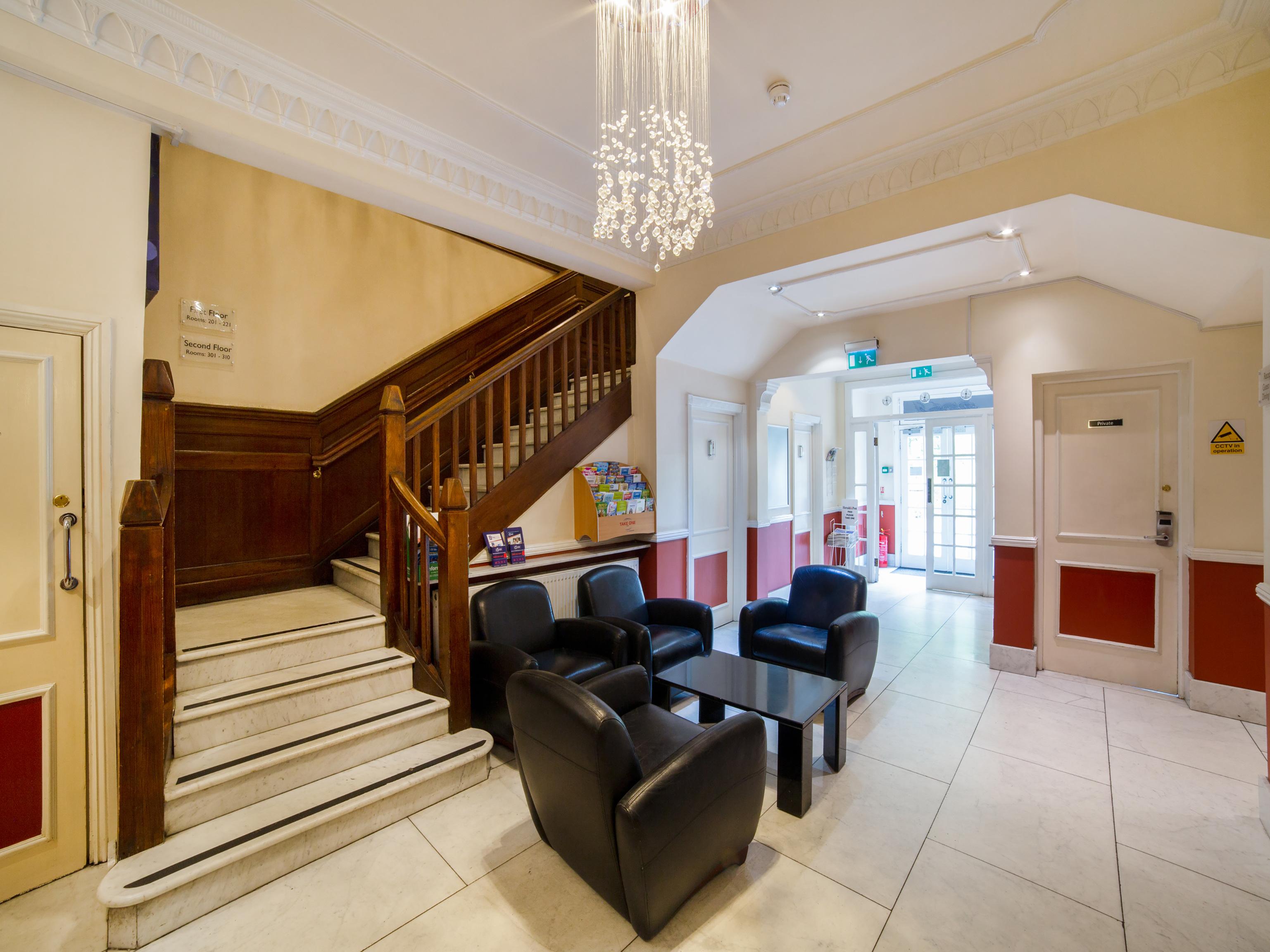 Oyo London Luton Hotel Luton  Buitenkant foto