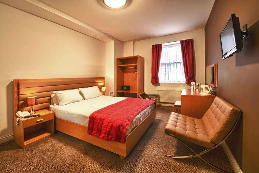 Oyo London Luton Hotel Luton  Buitenkant foto