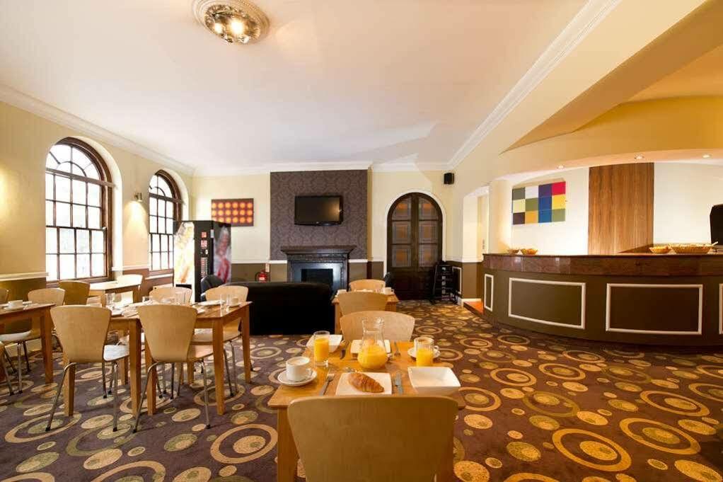 Oyo London Luton Hotel Luton  Buitenkant foto